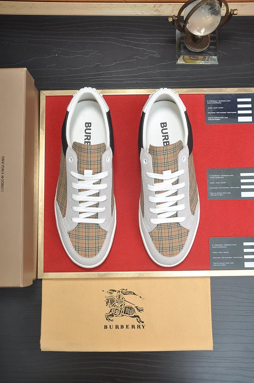 Men's shoes💰480💶[Burberry] (cowhide lining) classic low-top sneakers｜Imported cowhide with classic plaid fabric｜Cow leather lining｜Original outsole｜Fine workmanship and comfortable to wear Size: 38-44 (customized at 45)